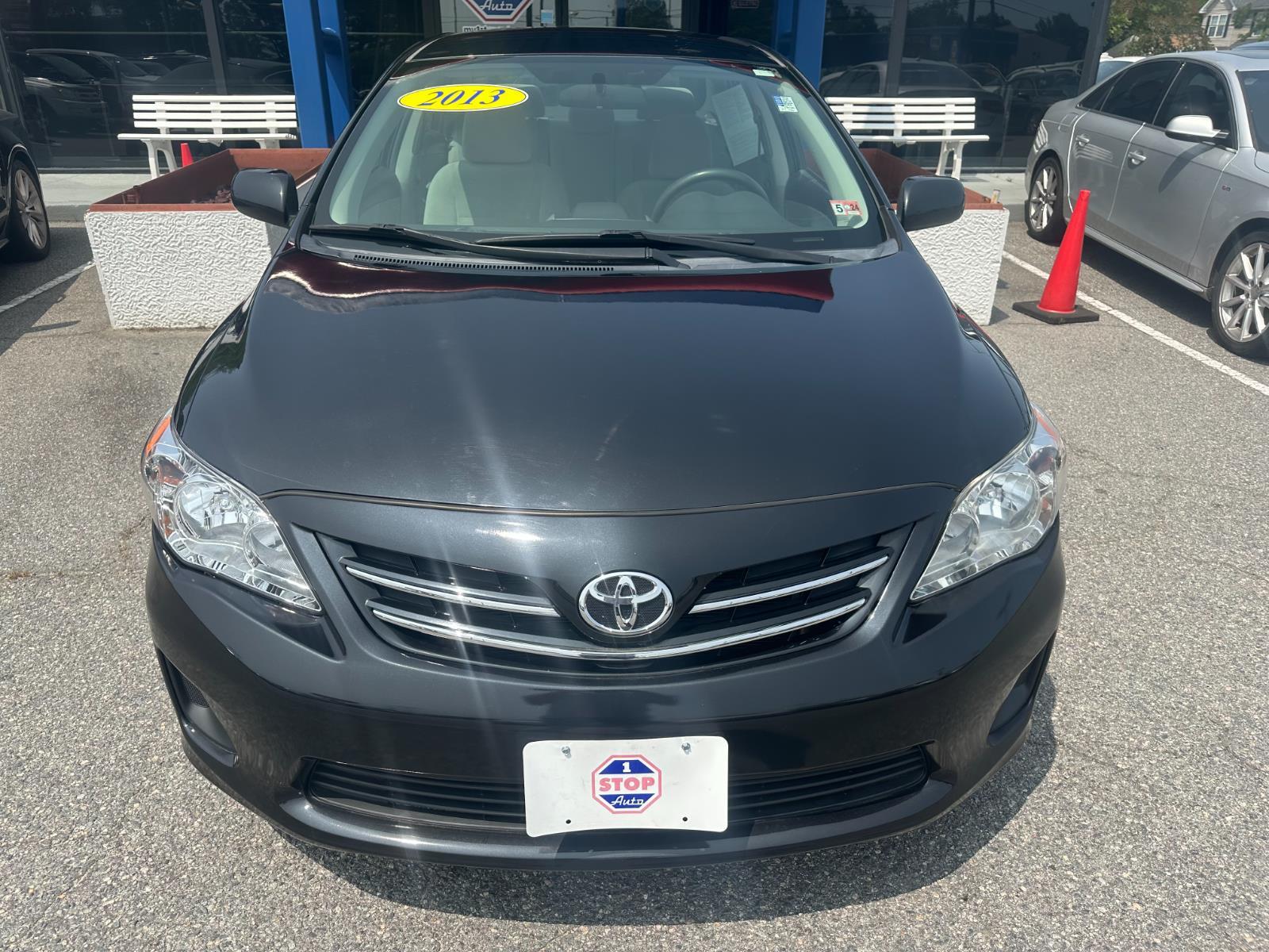 Vehicle image 2 of 28