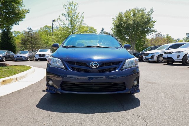 Vehicle image 2 of 67