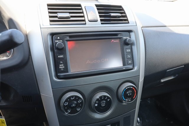 Vehicle image 10 of 67