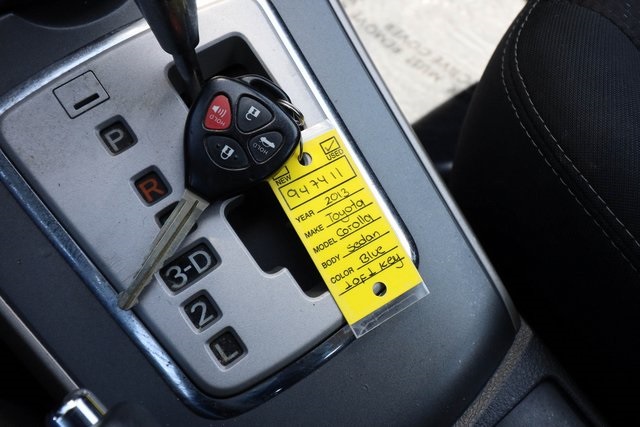 Vehicle image 13 of 67