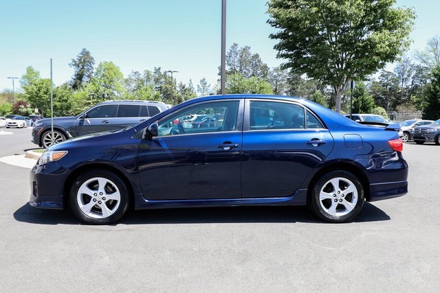 Vehicle image 8 of 67