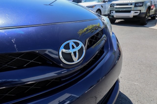 Vehicle image 15 of 67