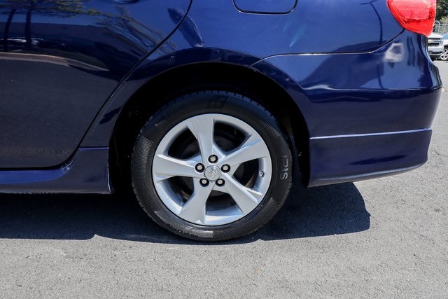 Vehicle image 22 of 67
