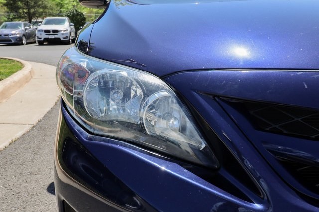 Vehicle image 14 of 67
