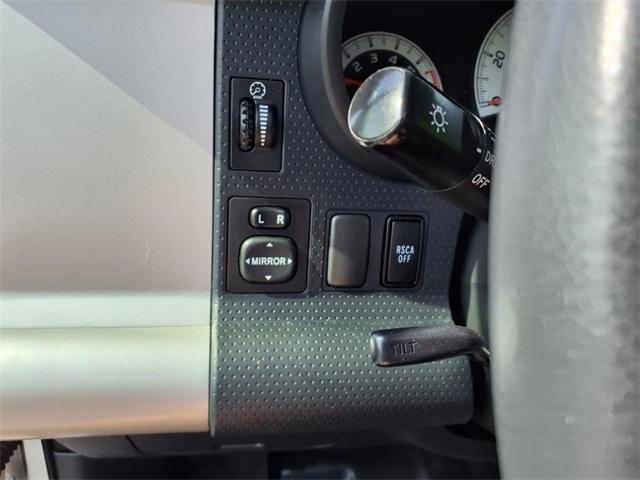 Vehicle image 16 of 23