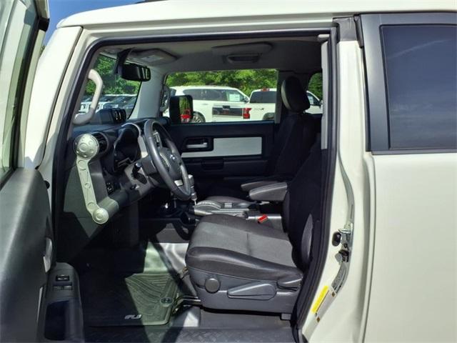 Vehicle image 9 of 23