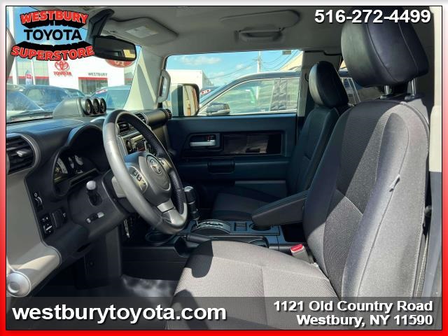 Vehicle image 18 of 34