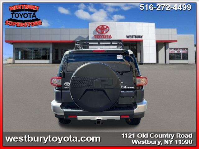 Vehicle image 9 of 34