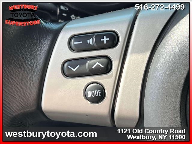 Vehicle image 23 of 34