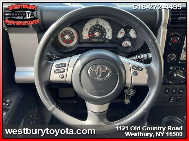 Vehicle image 17 of 34