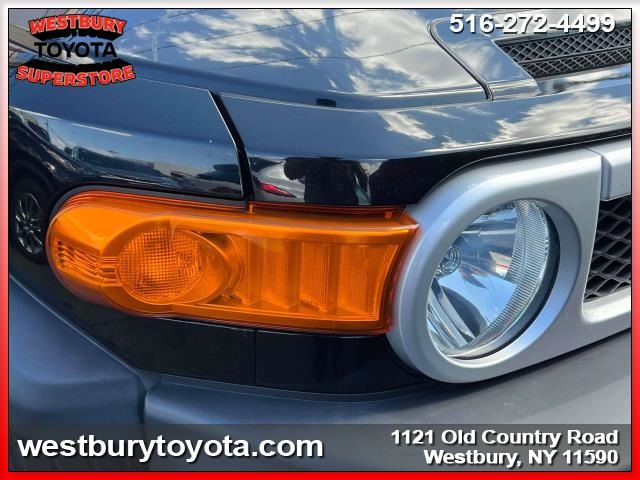Vehicle image 13 of 34