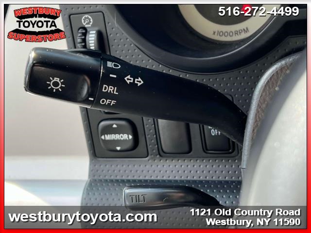 Vehicle image 25 of 34