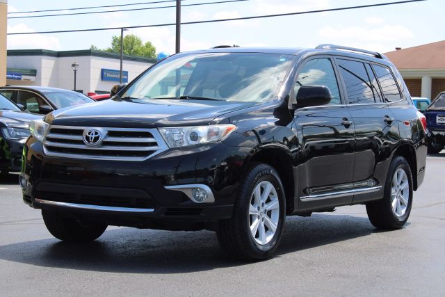 Vehicle image 1 of 40