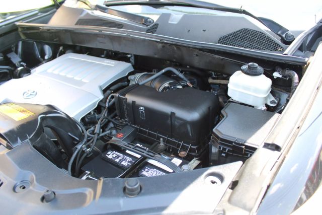 Vehicle image 36 of 40