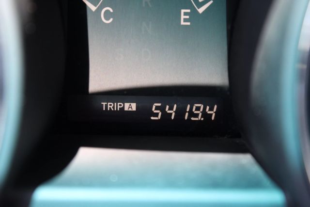 Vehicle image 23 of 40