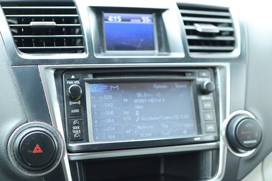 Vehicle image 51 of 59