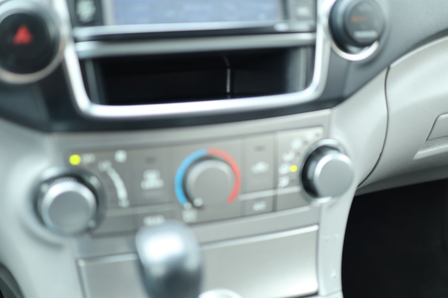 Vehicle image 57 of 59