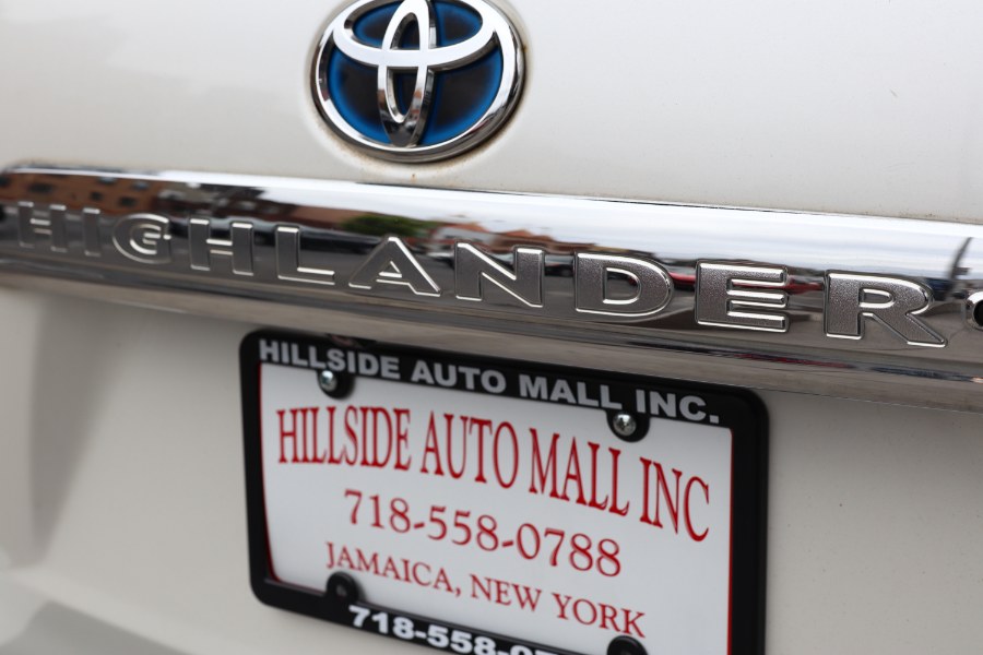 Vehicle image 25 of 59