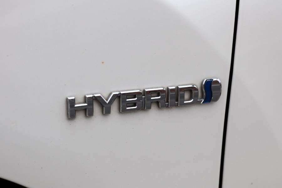 Vehicle image 10 of 59