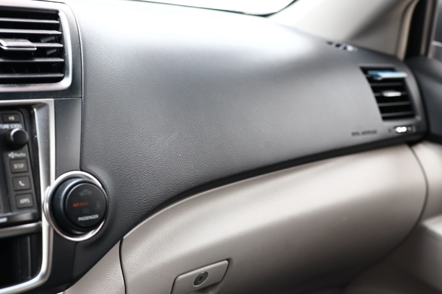 Vehicle image 41 of 59