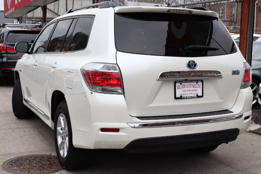 Vehicle image 6 of 59