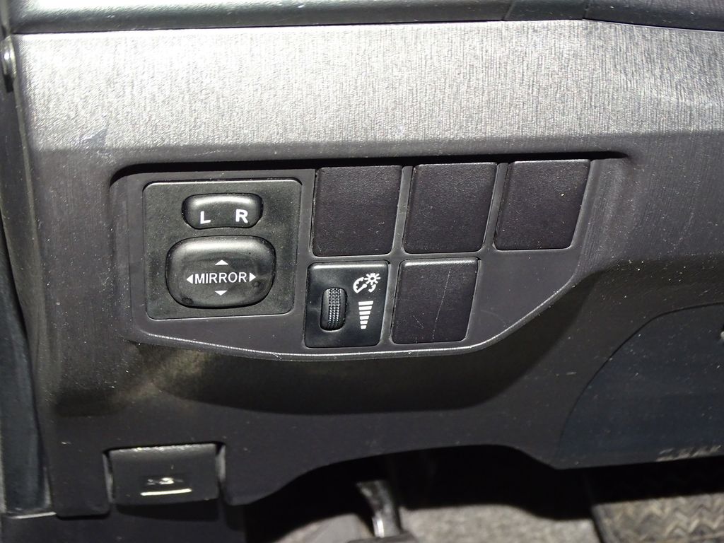Vehicle image 15 of 35