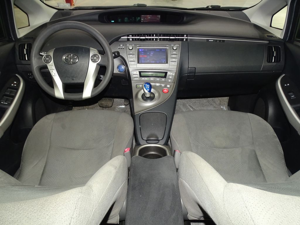 Vehicle image 23 of 35