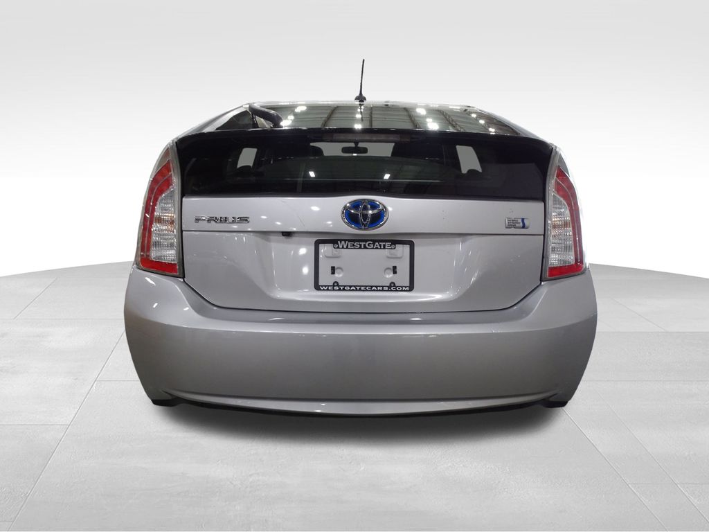 Vehicle image 5 of 35