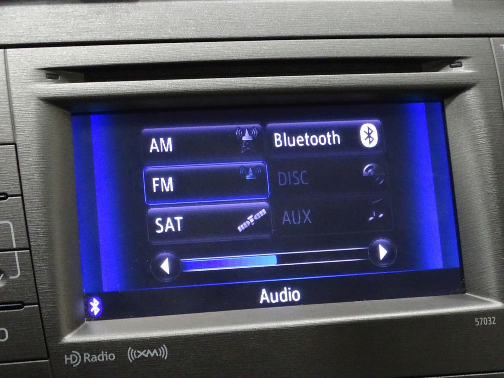 Vehicle image 27 of 35