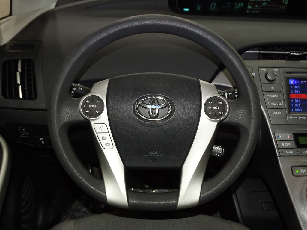 Vehicle image 18 of 35