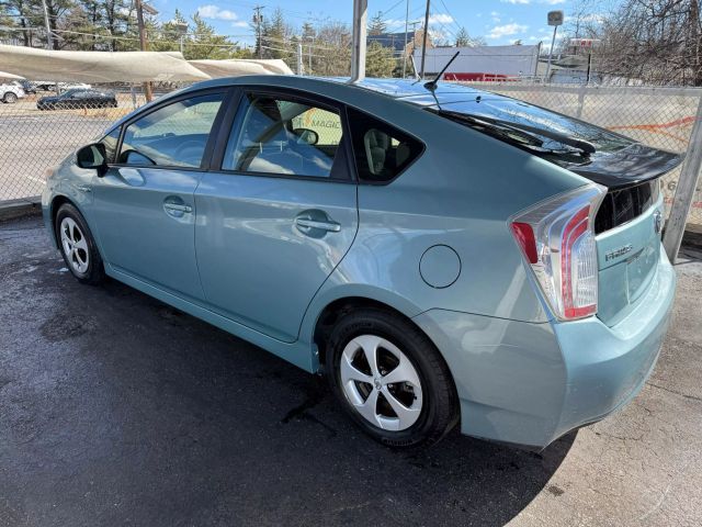 Vehicle image 11 of 47
