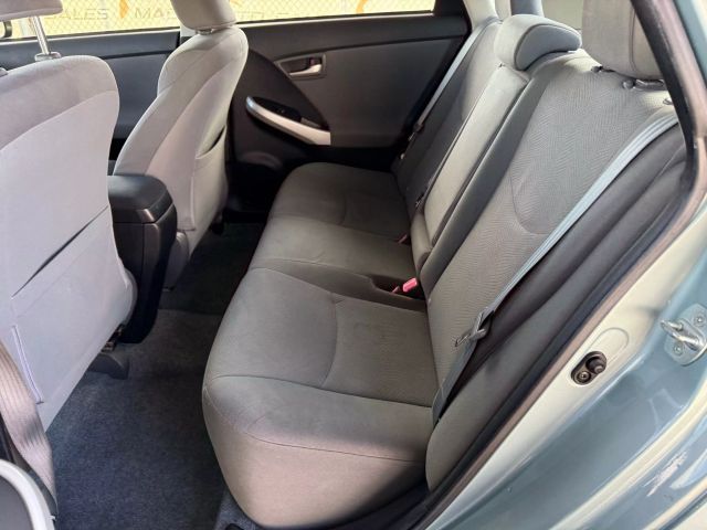 Vehicle image 18 of 47