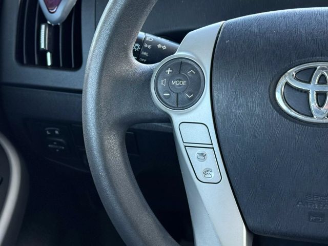Vehicle image 32 of 47
