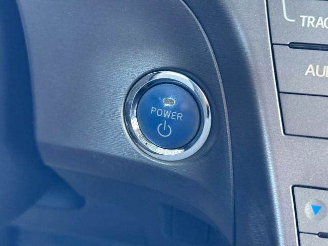 Vehicle image 28 of 47