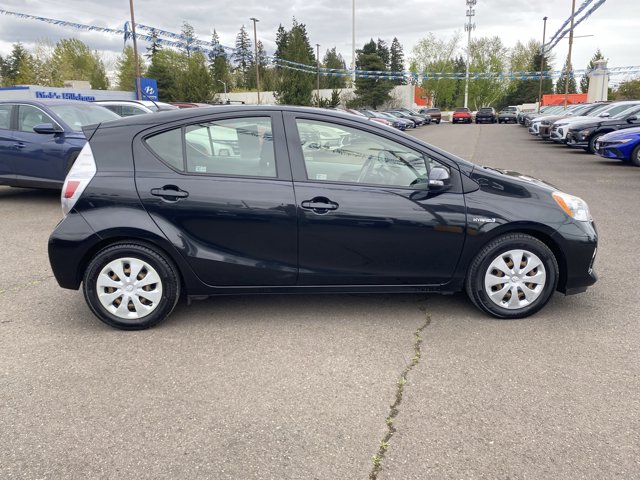 Vehicle image 4 of 25