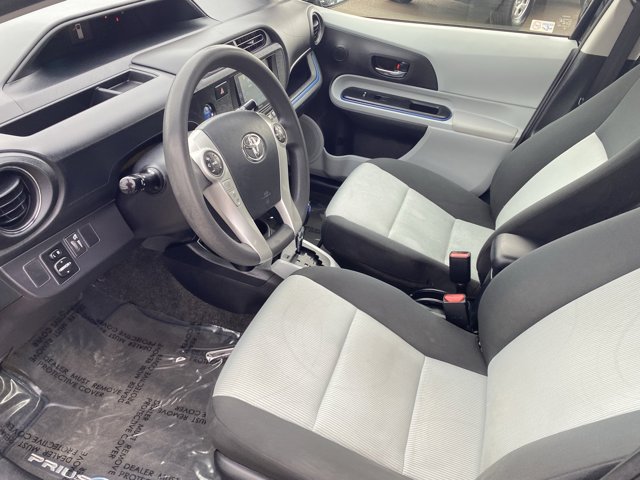 Vehicle image 11 of 25