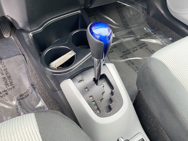 Vehicle image 23 of 25