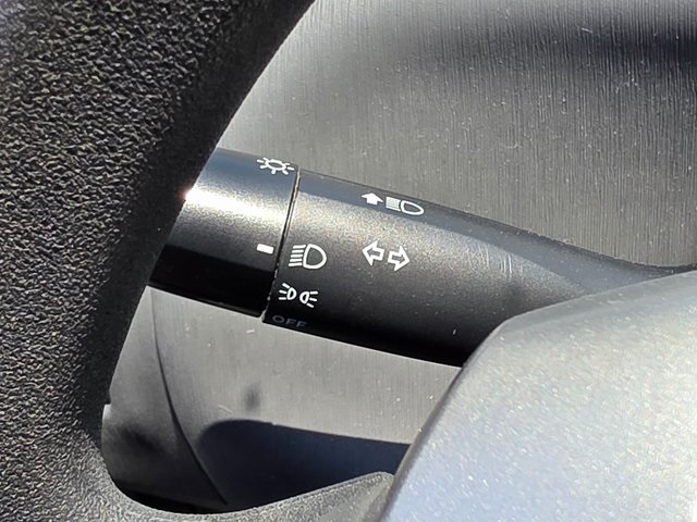 Vehicle image 29 of 38