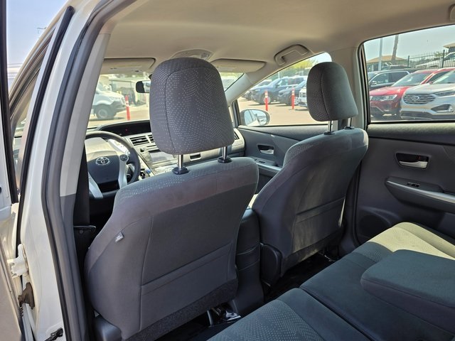 Vehicle image 16 of 38
