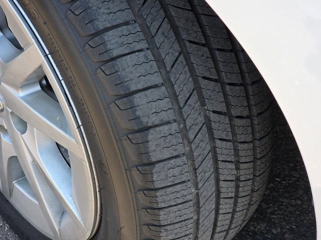 Vehicle image 9 of 38