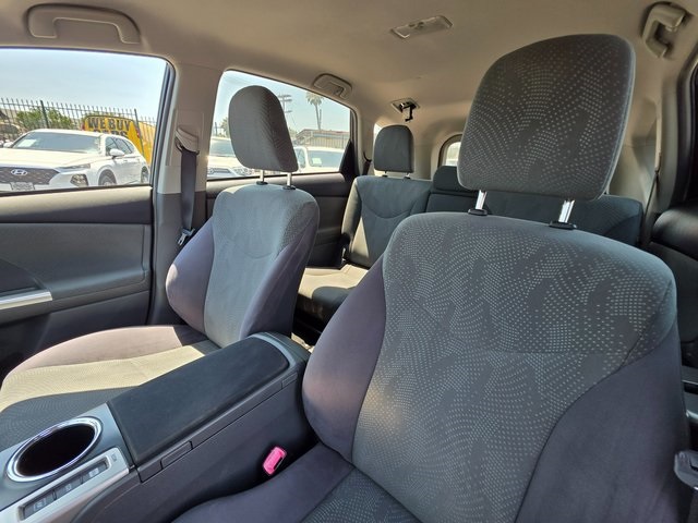 Vehicle image 13 of 38
