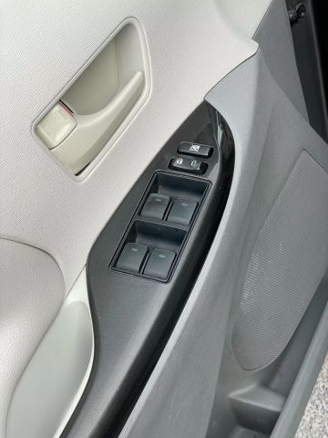 Vehicle image 11 of 20