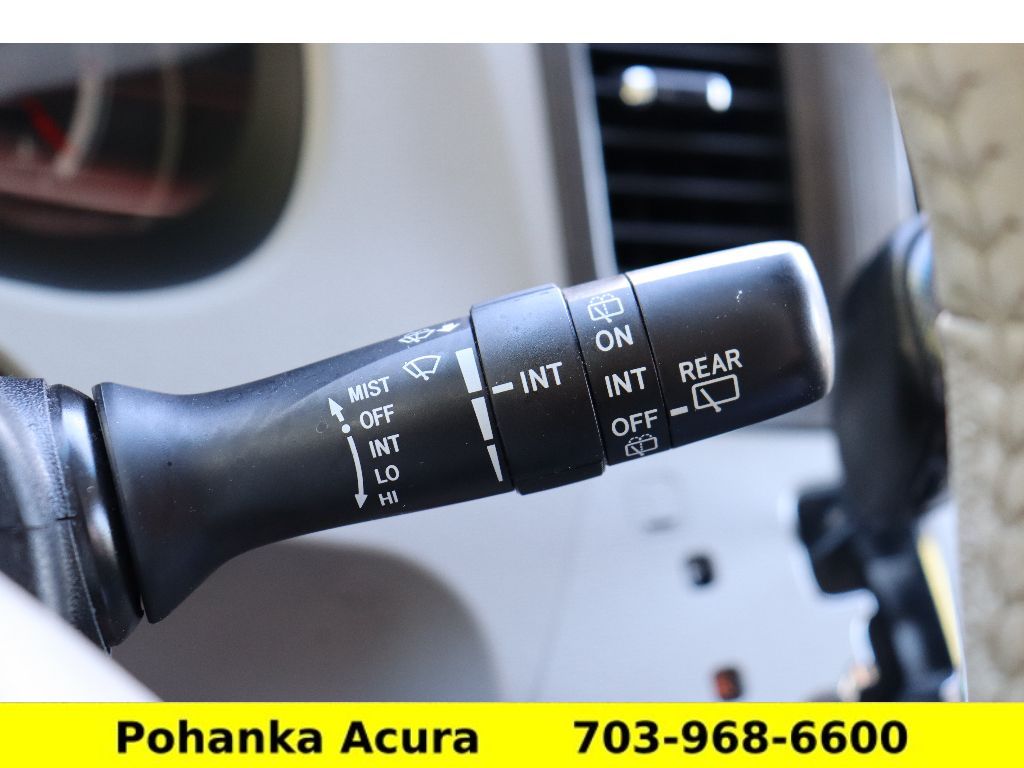 Vehicle image 11 of 43