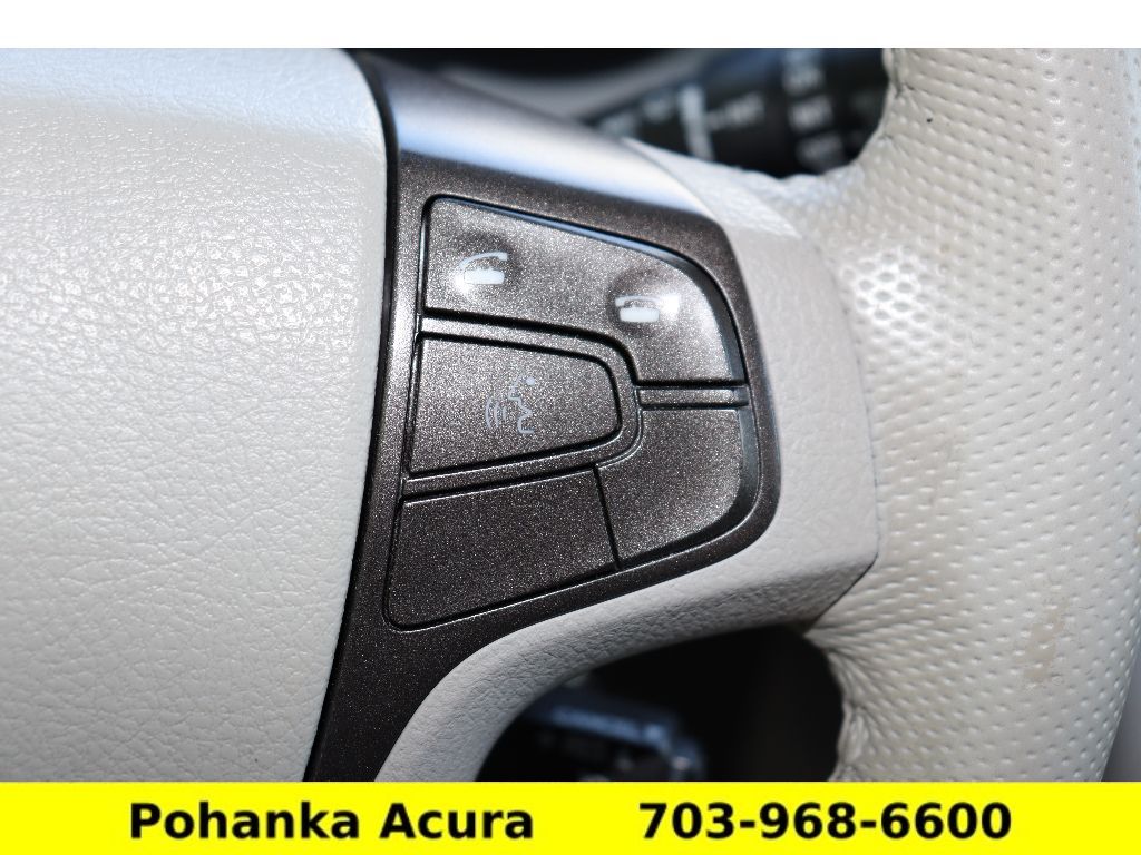 Vehicle image 13 of 43