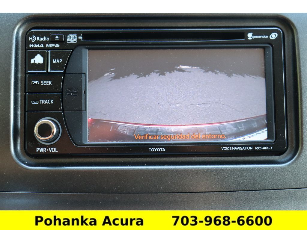 Vehicle image 19 of 43