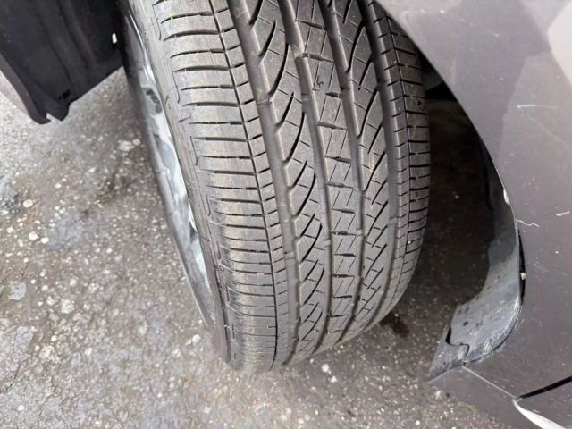 Vehicle image 39 of 48