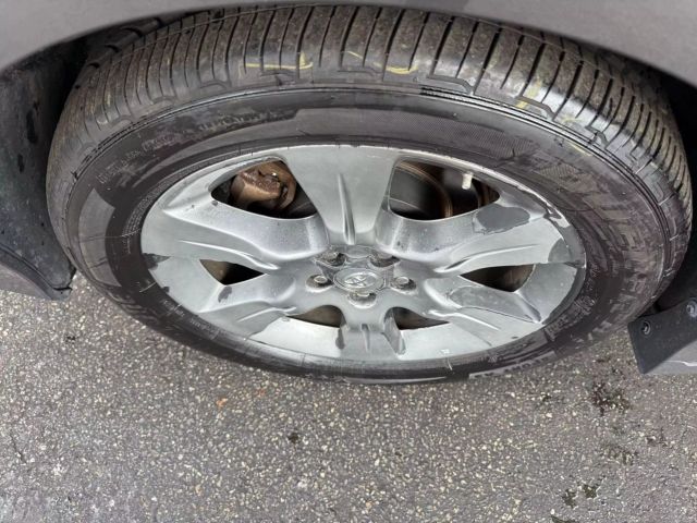 Vehicle image 44 of 48