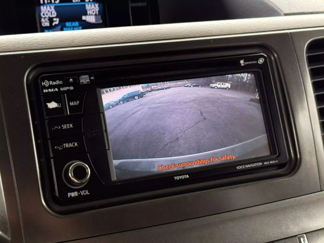 Vehicle image 36 of 48