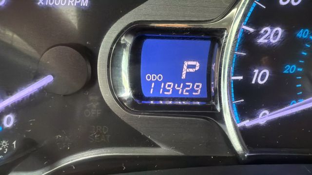 Vehicle image 17 of 35