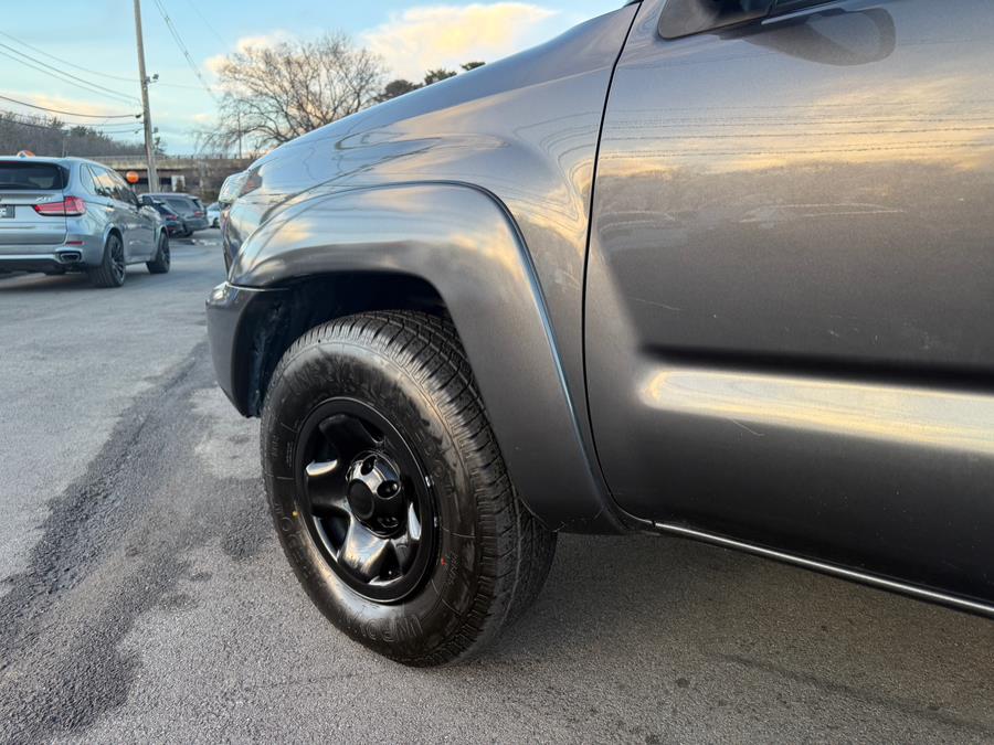 Vehicle image 11 of 37
